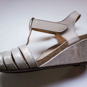 PHILIP DAVIDSON Wedge Sandal Metallic SILVER GOLD PHILIP DAVIDSON Wedge Sandal Metallic SILVER GOLD